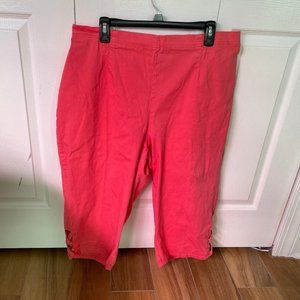 D & Co. Coral Crop Pants Size 1X